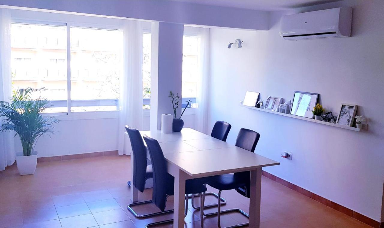 Apartamento La Carihuela Торремолинос Экстерьер фото
